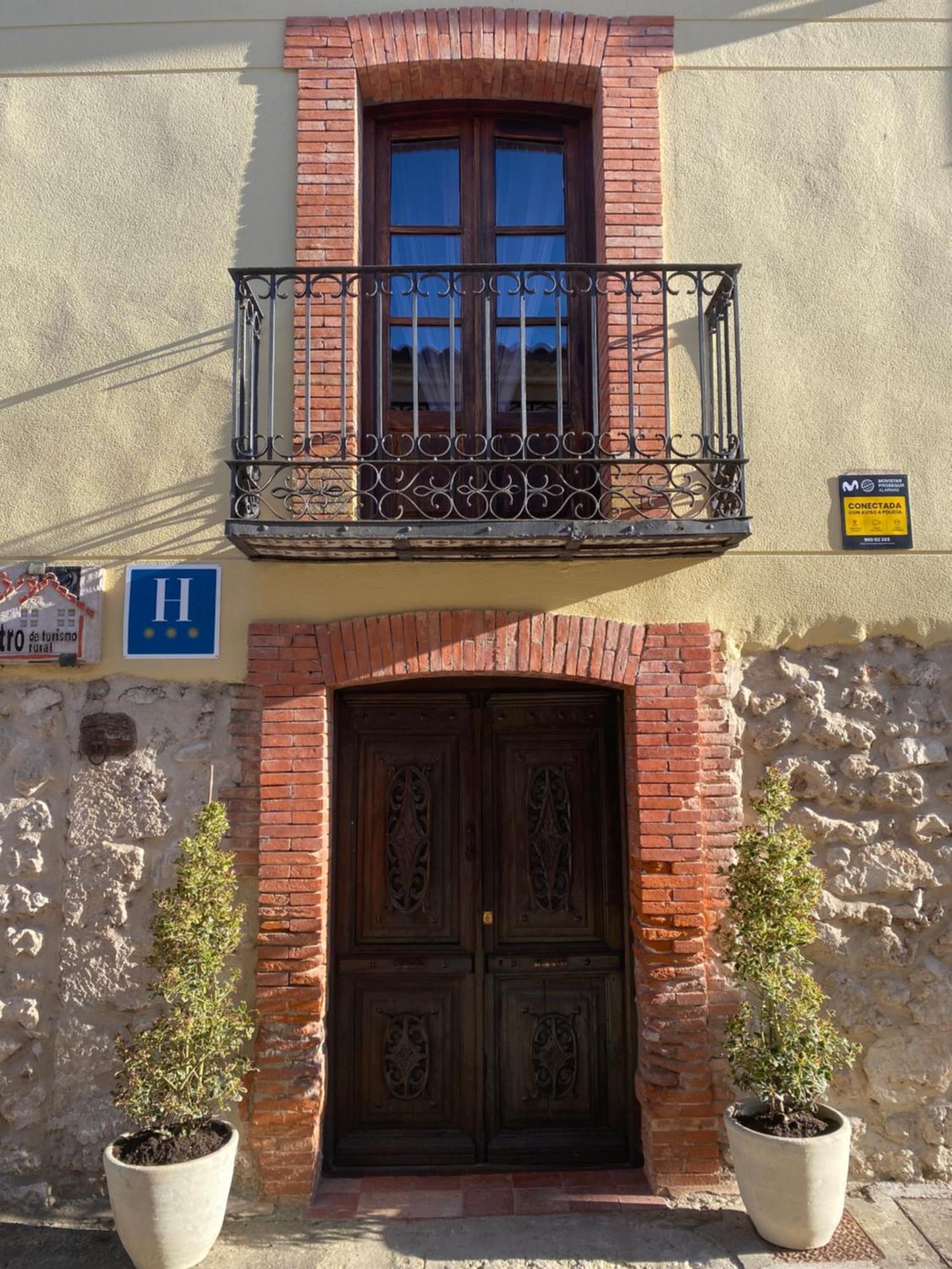 Hotel Restaurante Agapio De Tresnino Quintanilla de Onésimo Exterior foto